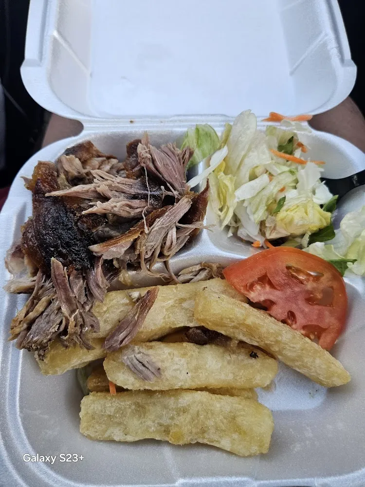 Pernil Con Yuca Frita